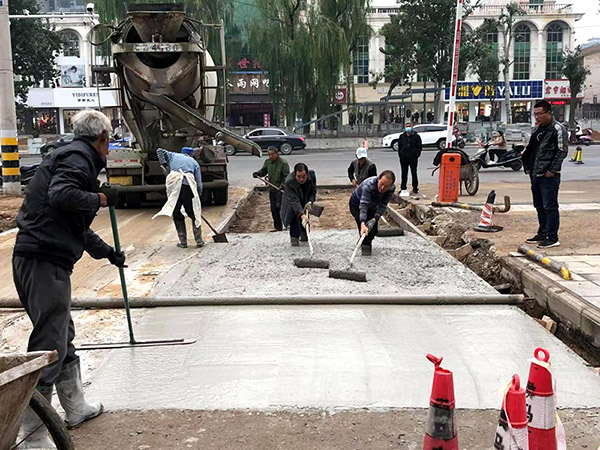 施工團(tuán)隊(duì)